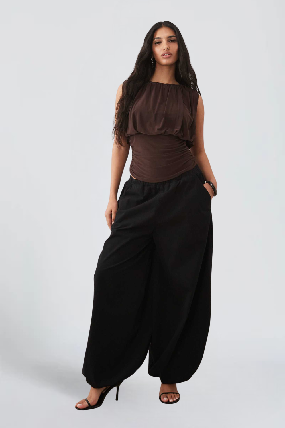 DRAPIERTES BRAUNES TOP – Ansicht 2