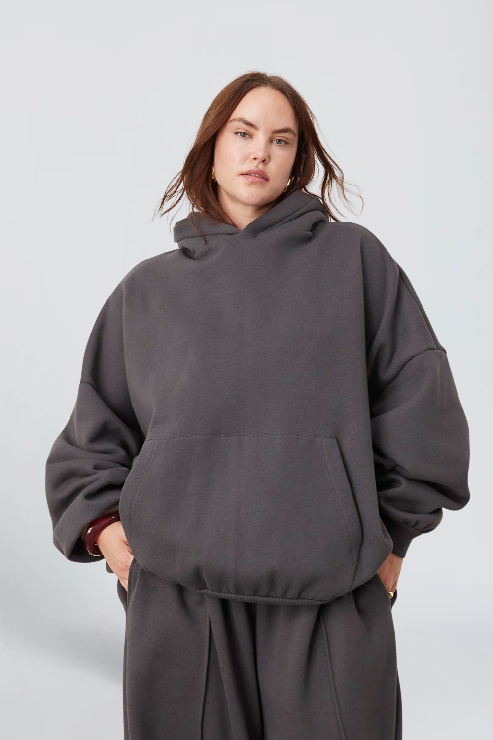 KLASSISCHER HOODIE – Ansicht 1