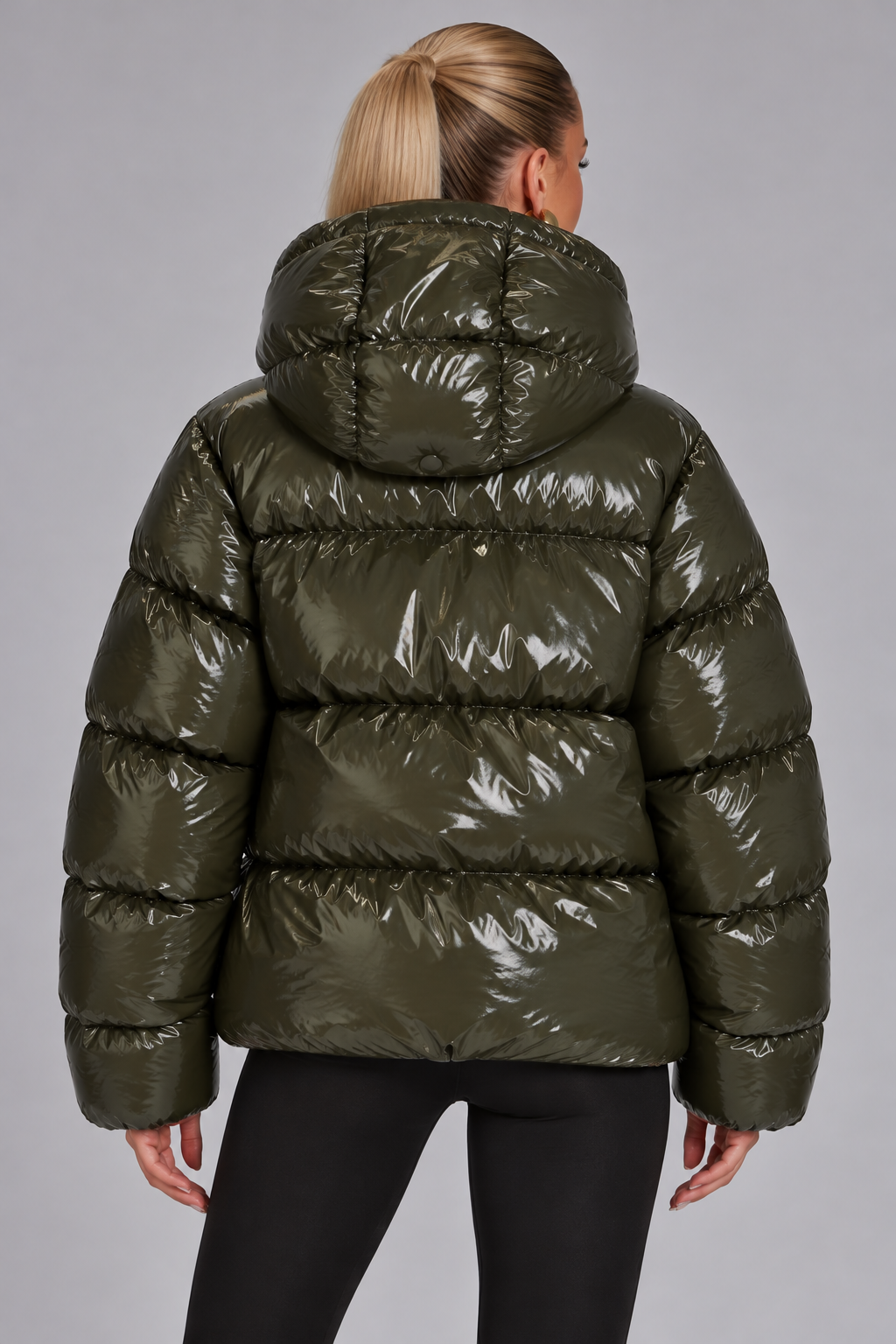 KURZE GLÄNZENDE DAUNENJACKE – Ansicht 8