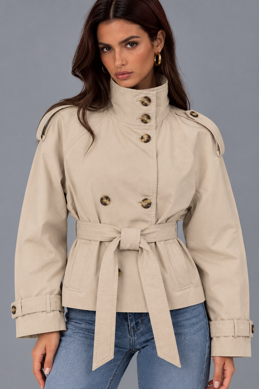 KURZER TRENCHCOAT MIT GÜRTEL – Ansicht 1